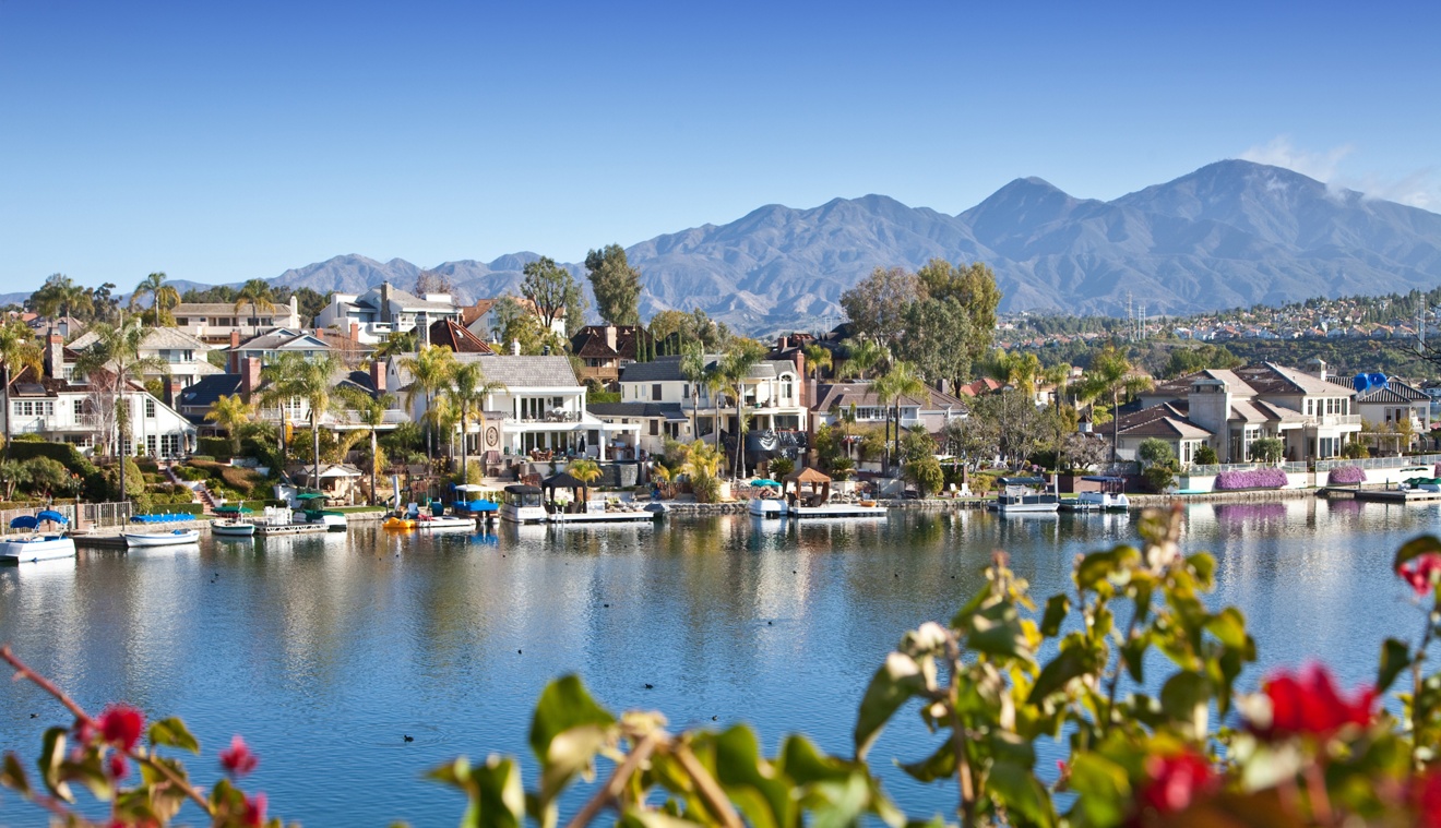 Luxury custom kitchen cabinets in Mission Viejo California — H & J Cabinets